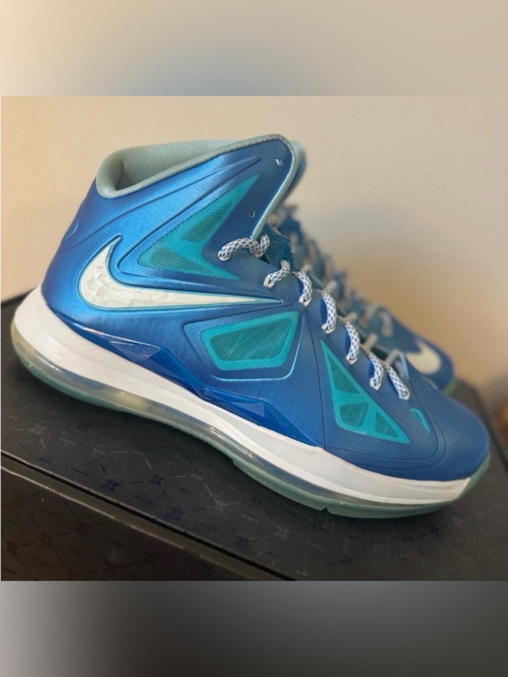Nike LeBron X Blue Diamond Men’s 11 with Box